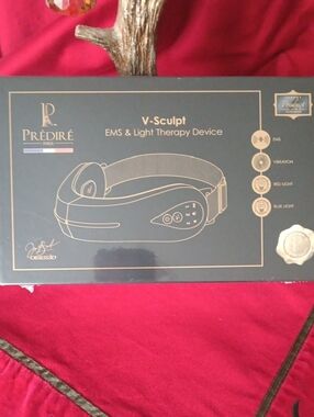 V-Sculpt EMS & Light Therapy Device - Black